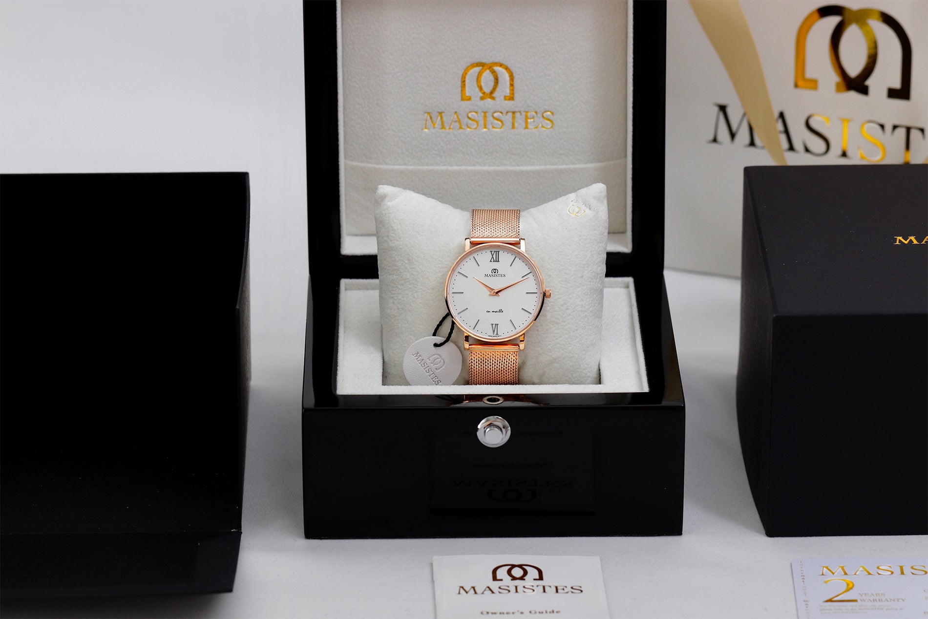 KLASSISCHE EN-MAILLE-UHR